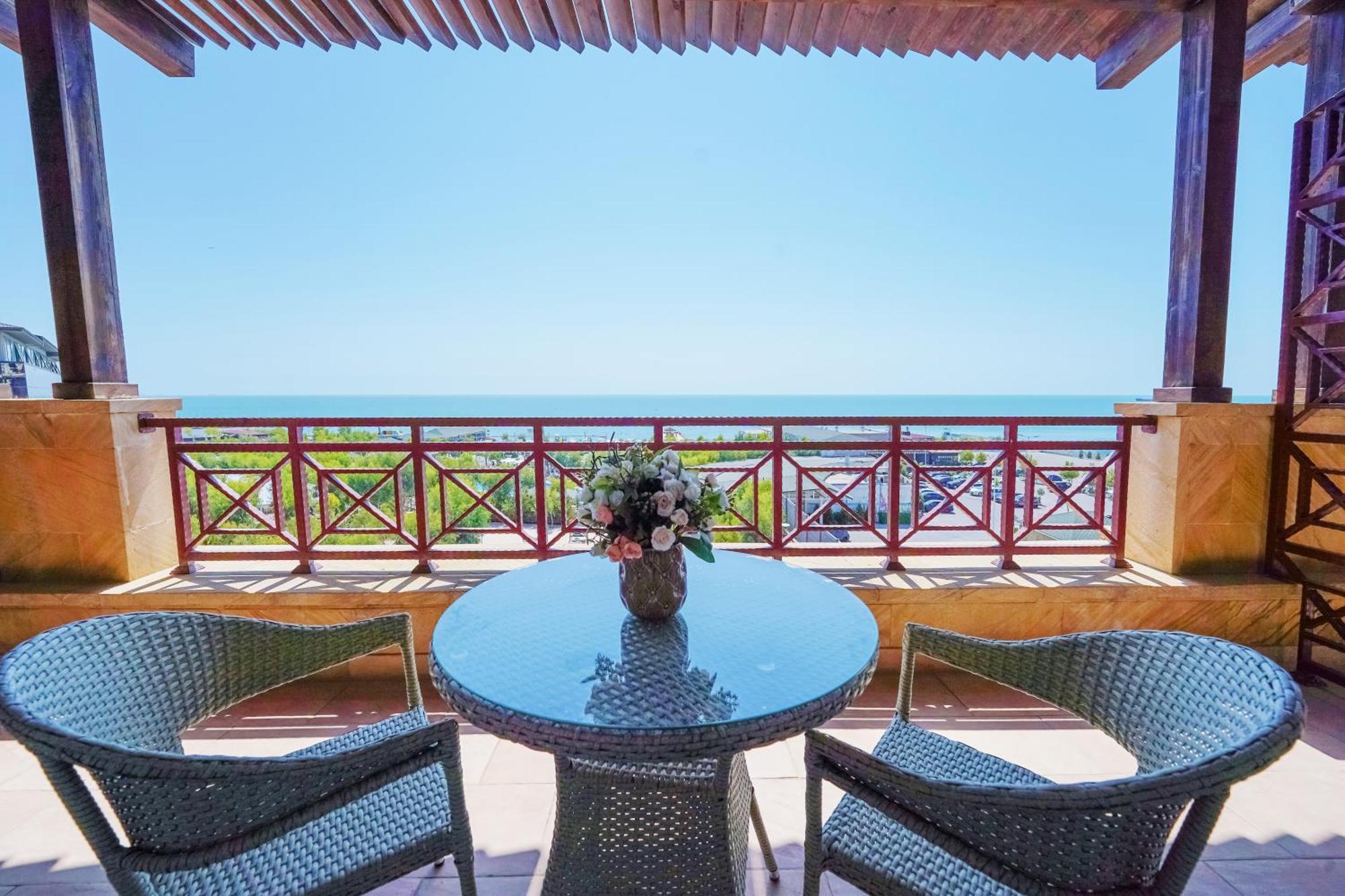 Sapphire Marine Hotell Baku Exteriör bild